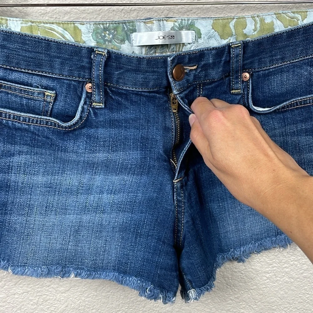 Joes Jeans Mid Rise Cut Off Jean Shorts Jorts Daisy Duke Raw Hem Sz 31